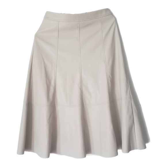 Banana Republic Factory Vegan Leather Cream Midi Skirt โ Size 2 - Picture 2 of 5